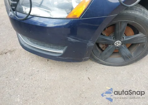 2012 Volkswagen Passat 2.5L Se from USA, damaged, VIN 1VWBP7A34CC090596